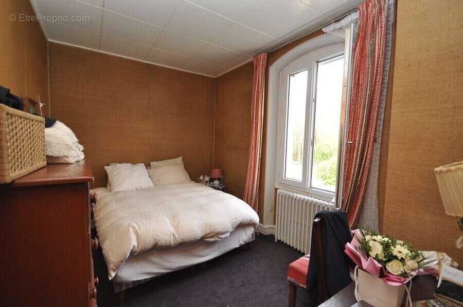 Maison à VILLECONIN