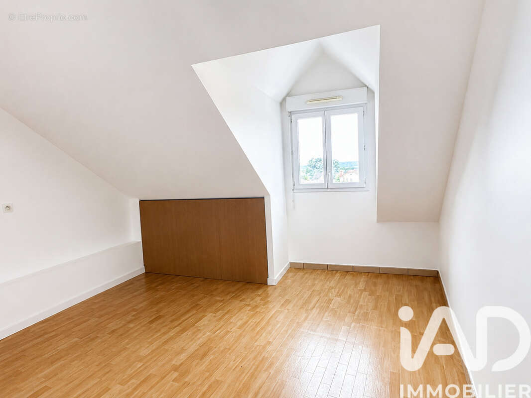 Photo 2 - Appartement à TAVERNY