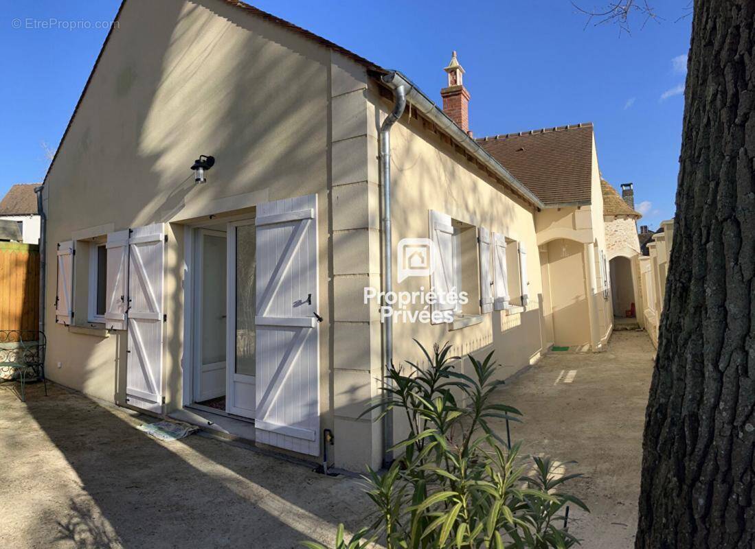 Maison à THOIRY