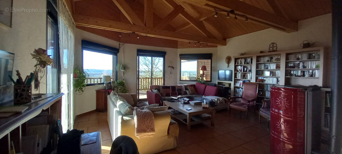 Maison à LABATUT-RIVIERE