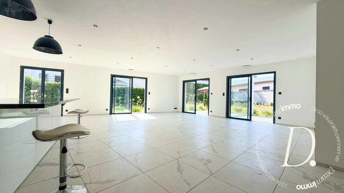 Maison 164 m² à Narrosse  - photo 6