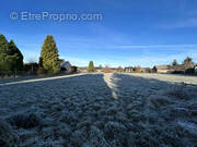Terrain à SAINT-YRIEIX-LE-DEJALAT