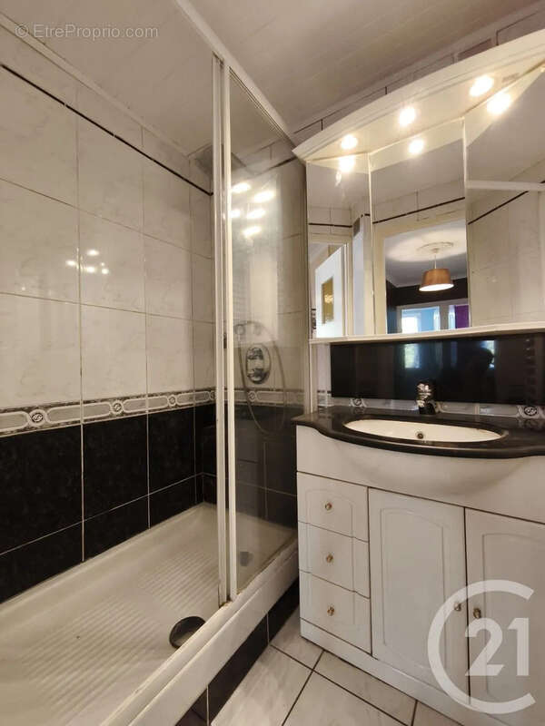 Appartement à SAINT-FONS