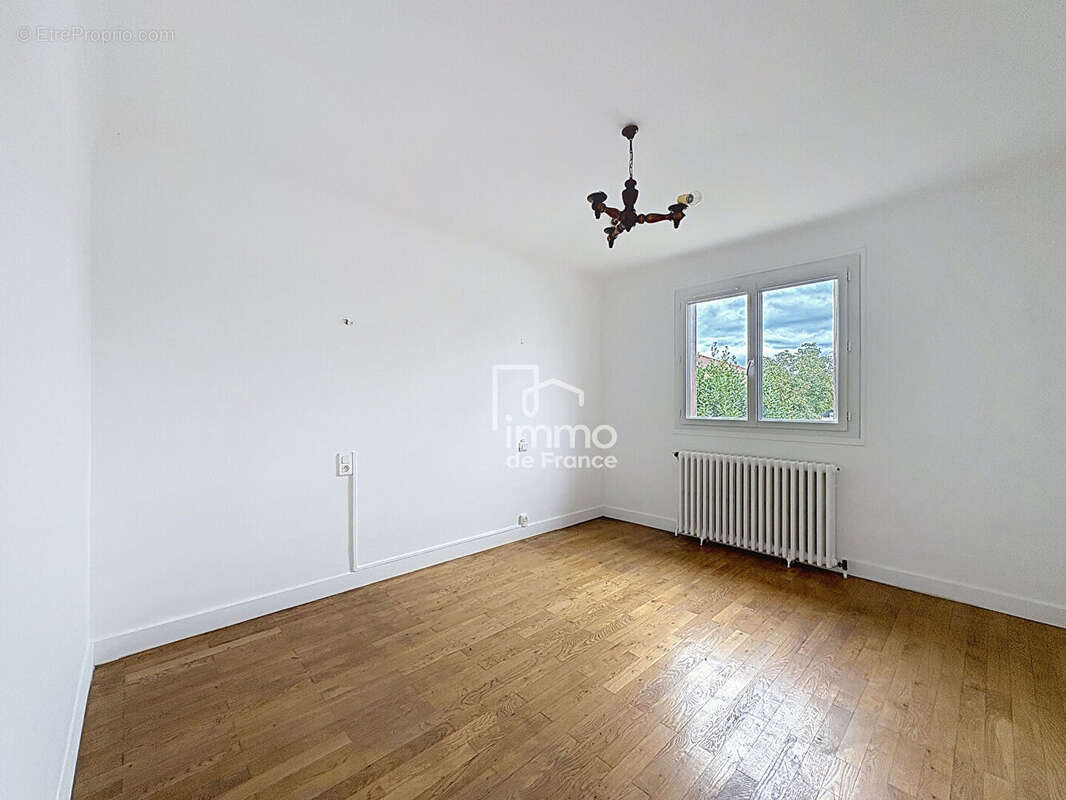 Maison à BOURG-EN-BRESSE