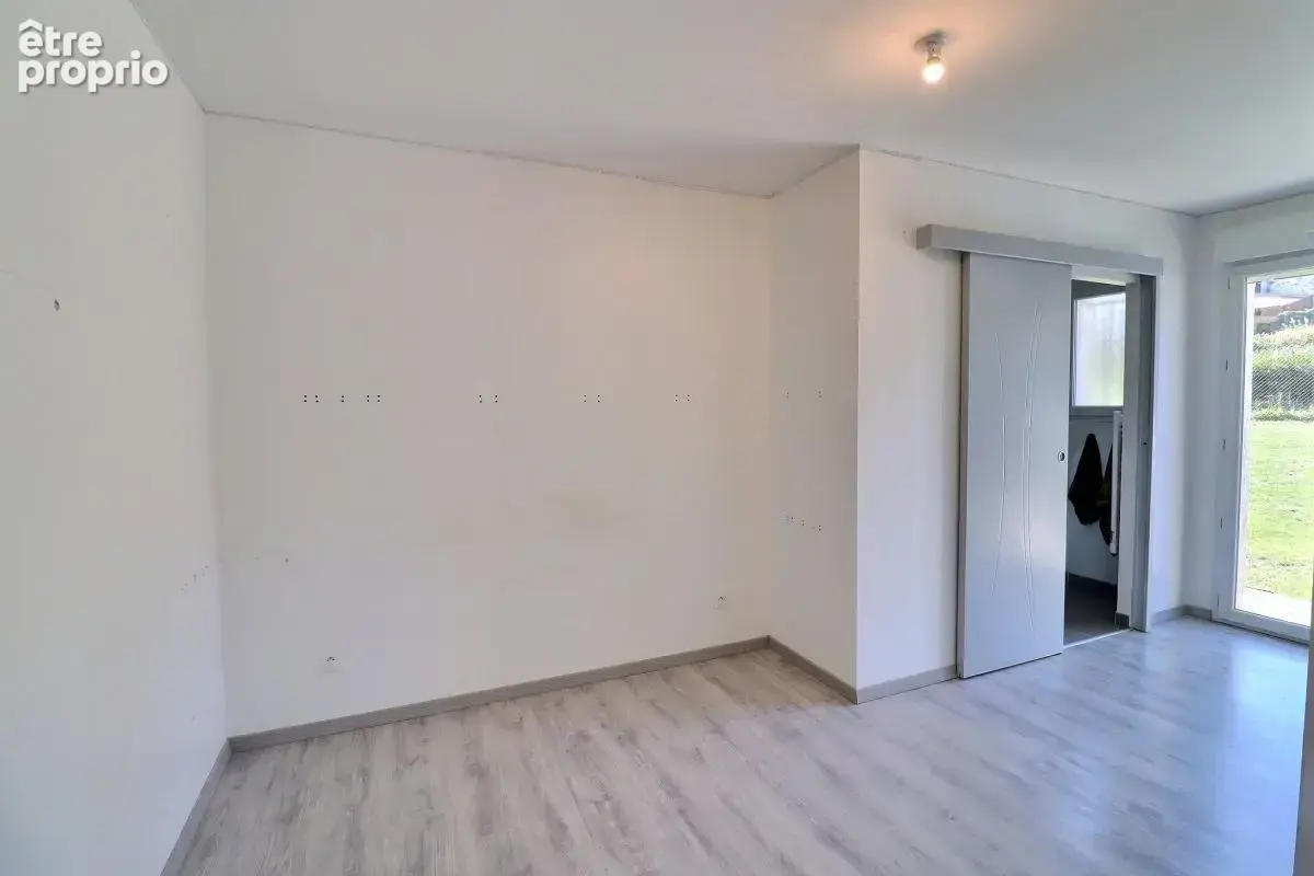 Maison à vendre de plain-pied sur la commune de GRANIEU (38490) - photo 7
