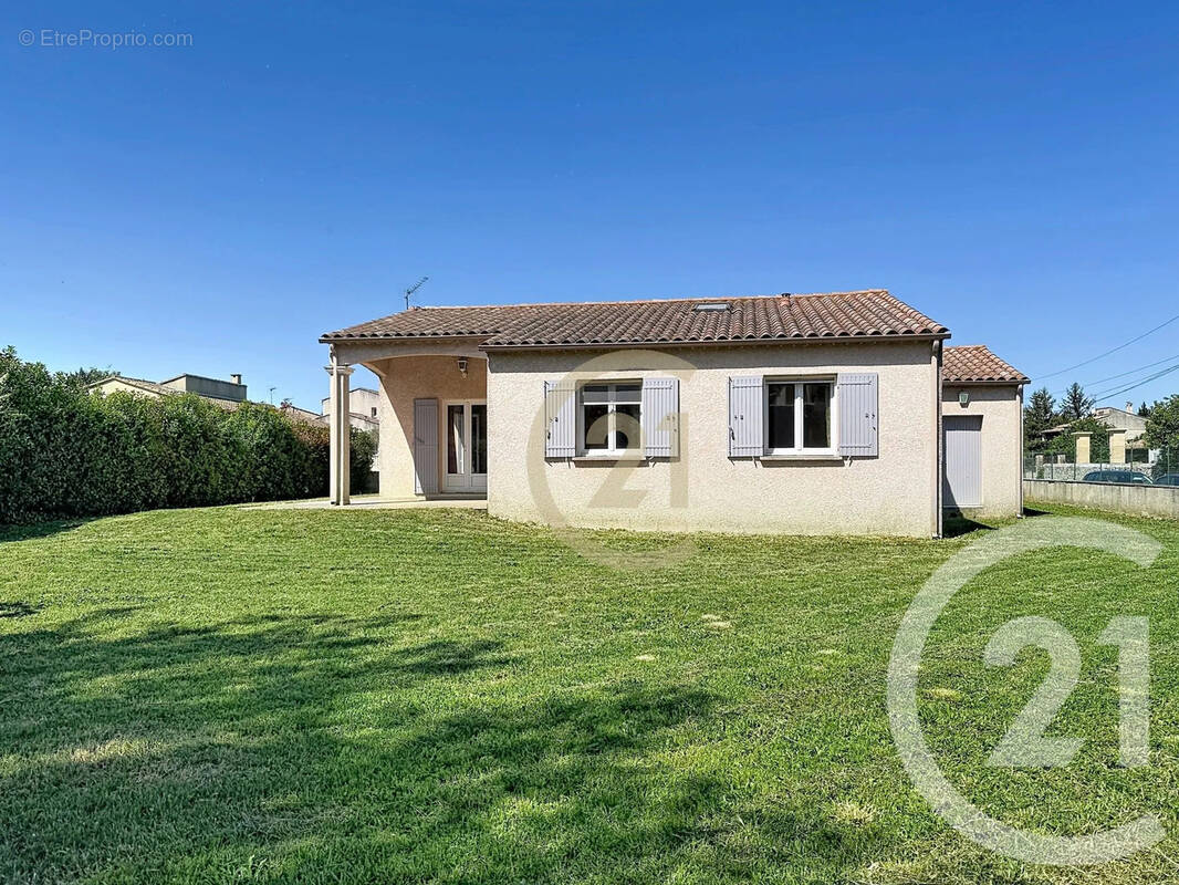 Maison 87 m² à Aramon  - photo 1