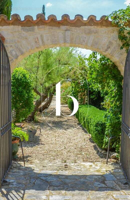 Maison à GOUDARGUES