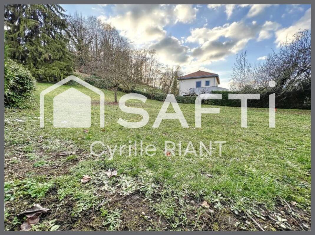 Photo 1 - Terrain à BEAUCROISSANT