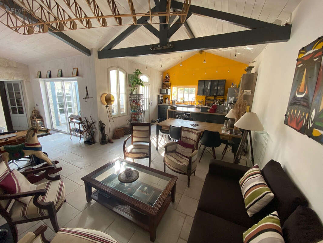 Maison 115 m² à Saint-Clement-Des-Baleines  - photo 6