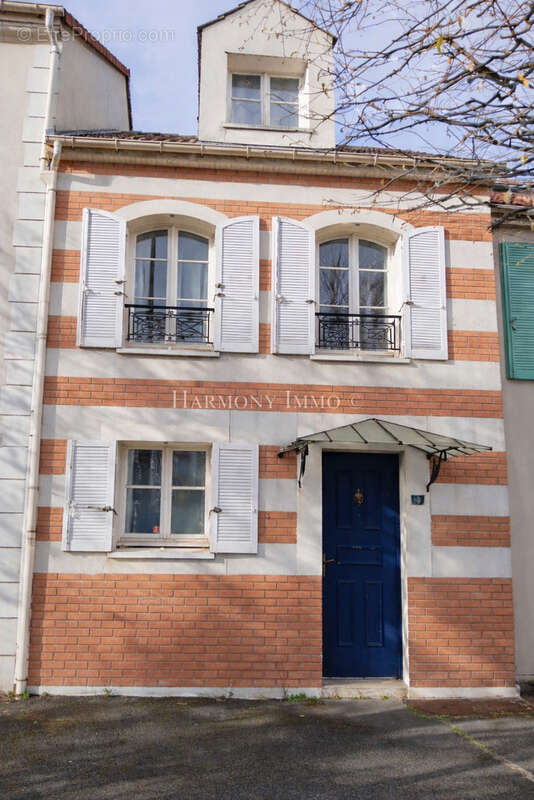 Maison à THIAIS