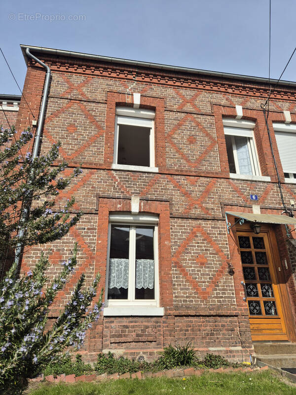Maison à NEUFCHATEL-EN-BRAY