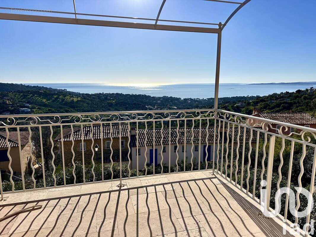 Photo 7 - Maison à ROQUEBRUNE-SUR-ARGENS