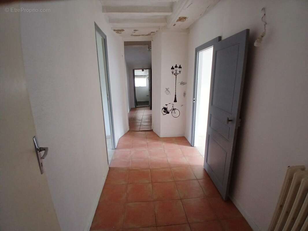 Maison à VALLON-SUR-GEE