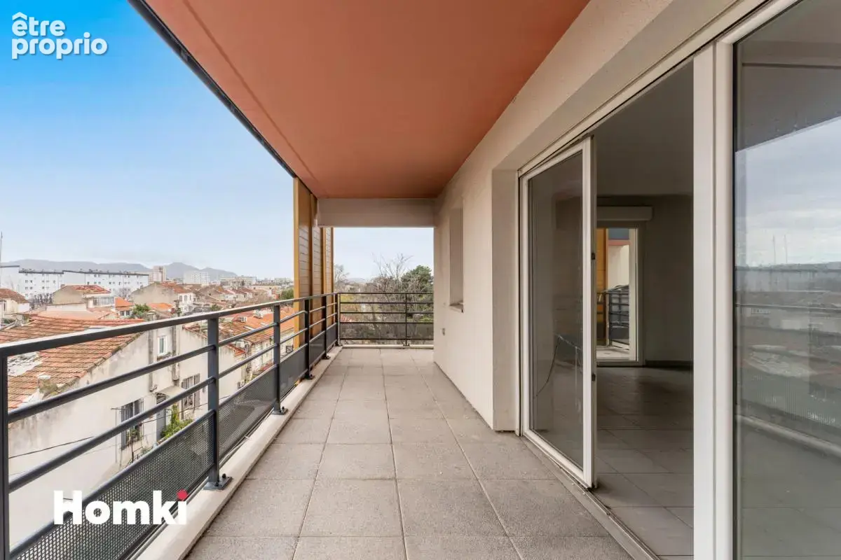 Appartement T3 de 63 m² à Marseille 13010, Impasse des Frênes - photo 2