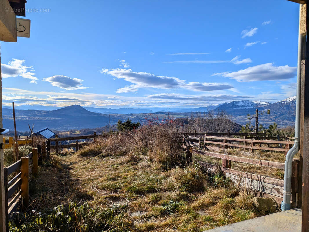 Appartement à SAINT-MICHEL-DE-CHAILLOL