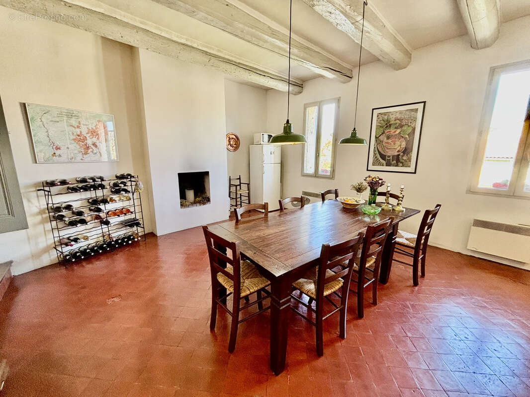 Appartement à MALAUCENE