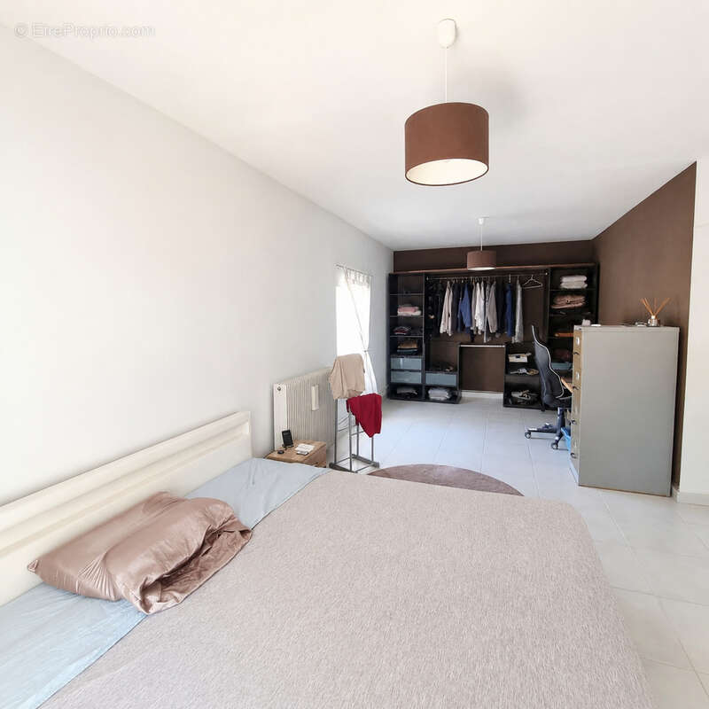 Vous rêvez d'une maison où poser vos valises, au calme, et avec des prestations modernes ? - photo 12