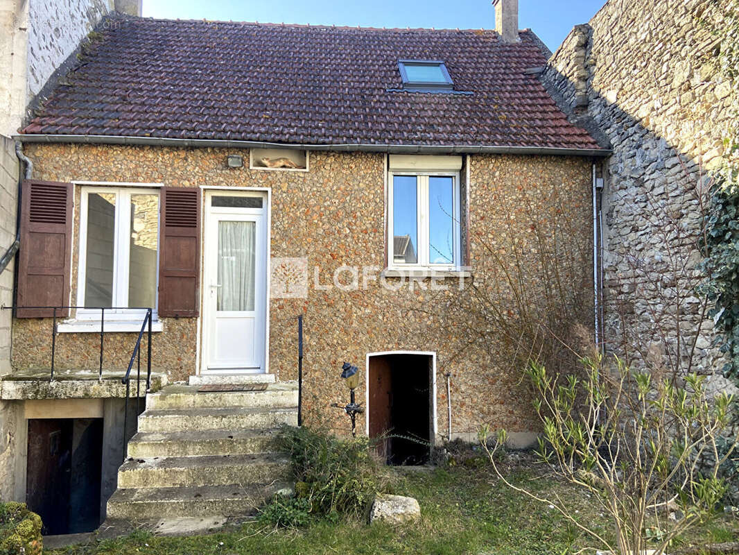 Maison à BOUAFLE