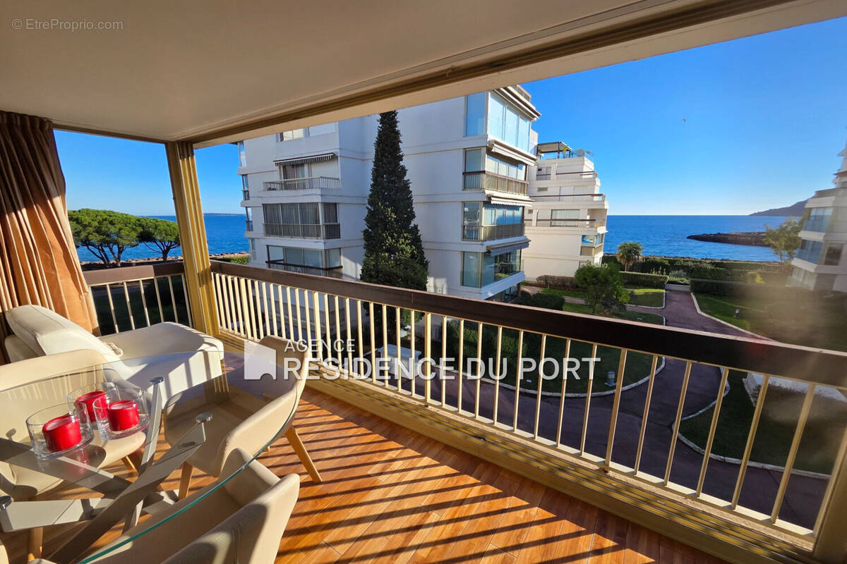 Appartement à MANDELIEU-LA-NAPOULE