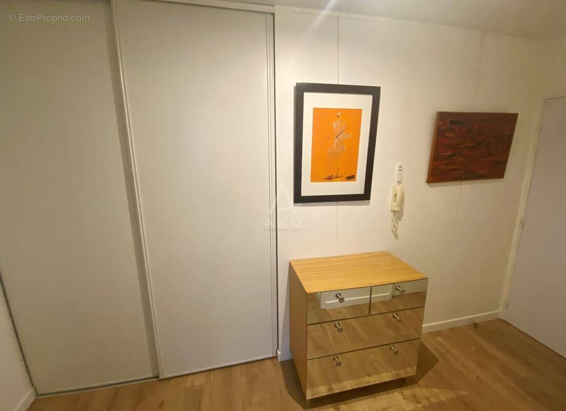 SURESNES/ PUTEAUX. Dans un immeuble de standing, Appartement de 3 pièces totalement rénové avec cave et parking. - photo 6