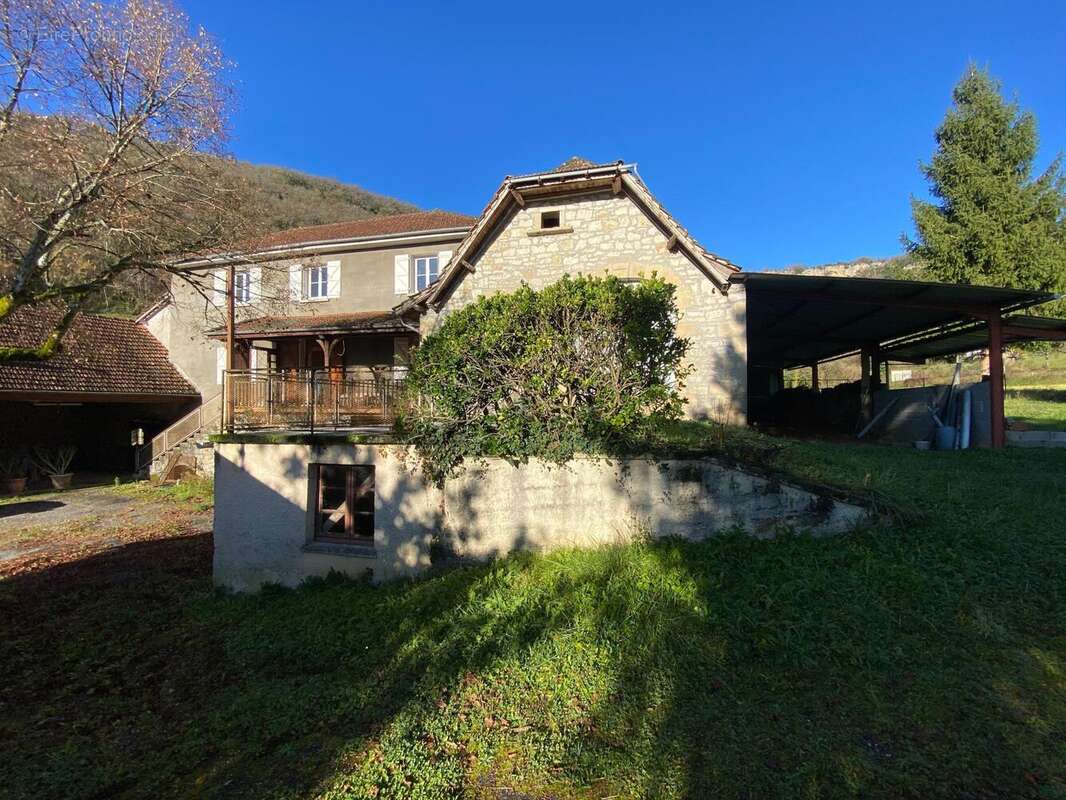 Maison 160 m² à Larroque-Toirac  - photo 2