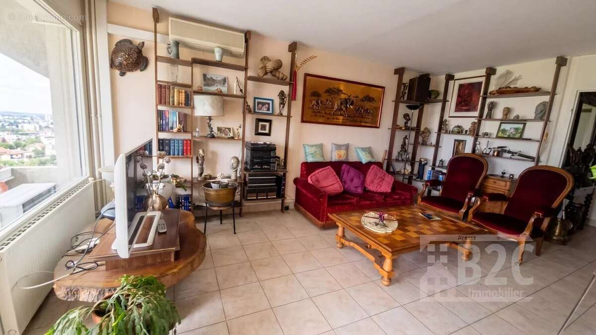 A vendre t5 + garage+cave sur grenoble - photo 2