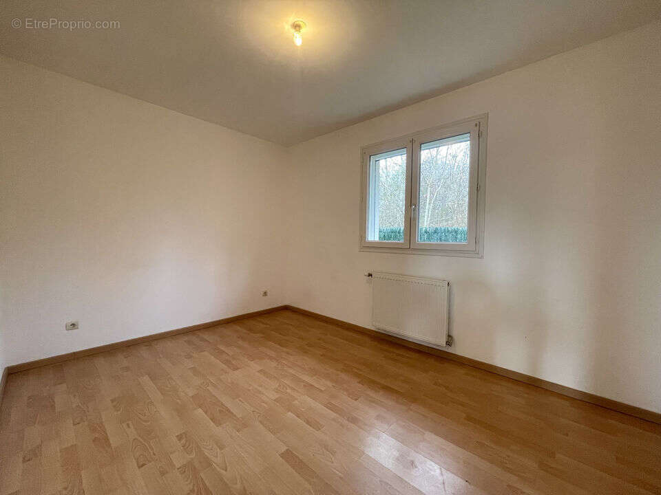 Maison 99 m² à Hauterives  - photo 7