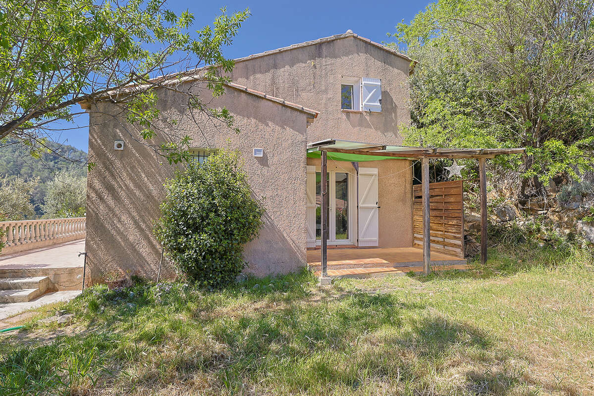 Maison à SOLLIES-TOUCAS