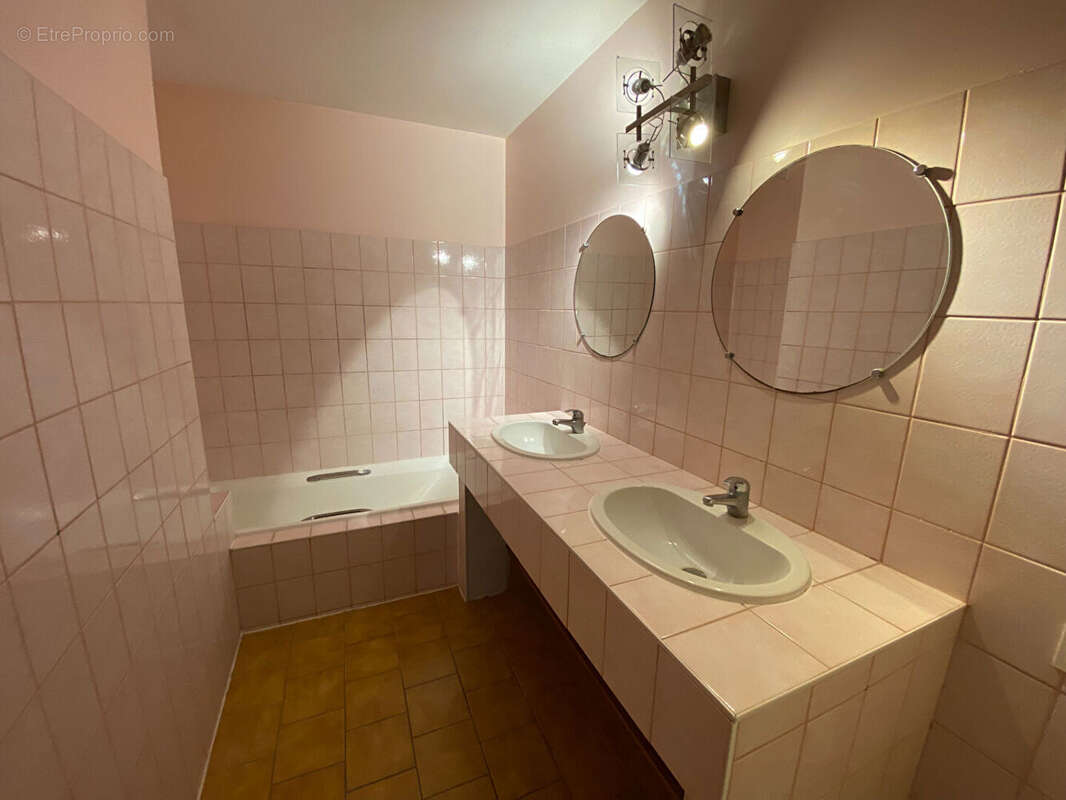 Maison à CHATEAURENARD