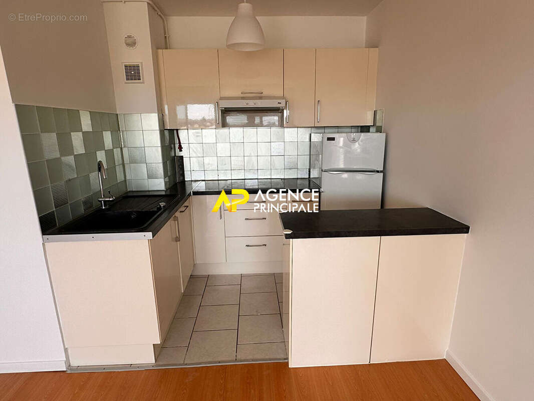 Sartrouville - Les Dix Arpents - Appartement 2 pièces 43.31 m2 avec terrasse et cave - photo 4