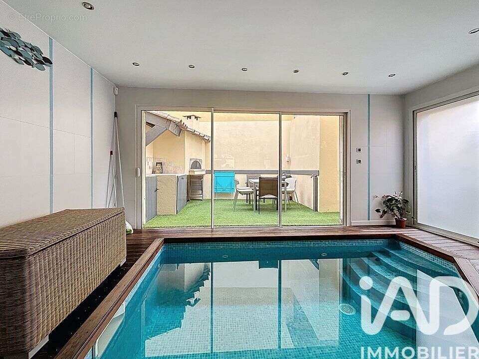 Photo 8 - Maison à VENELLES