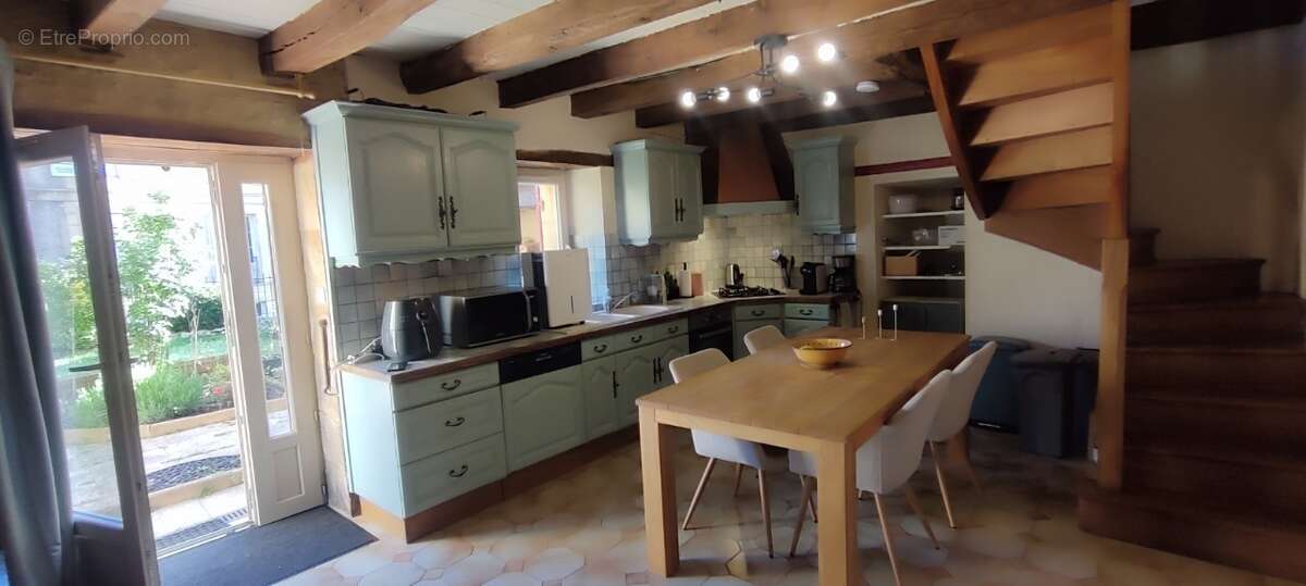 Maison 95 m² à Le Buisson-De-Cadouin  - photo 5