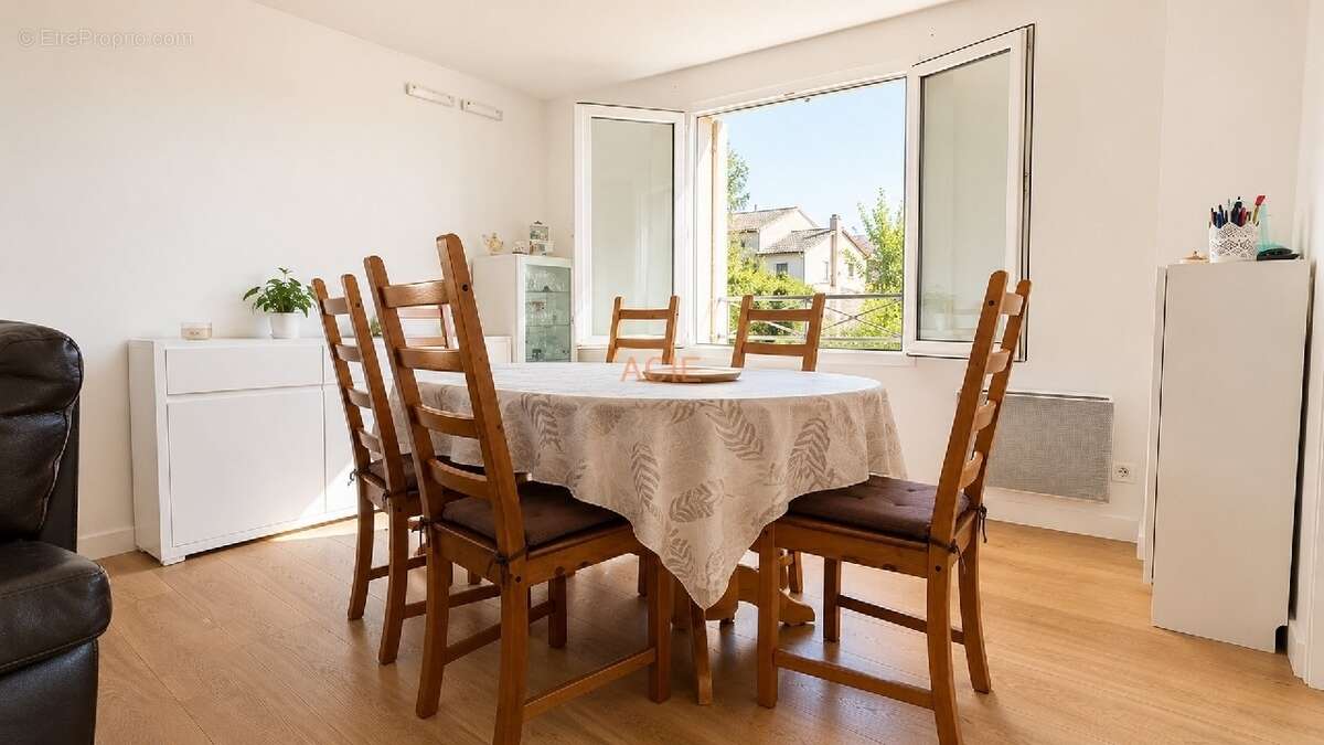 Appartement à LOUVRES