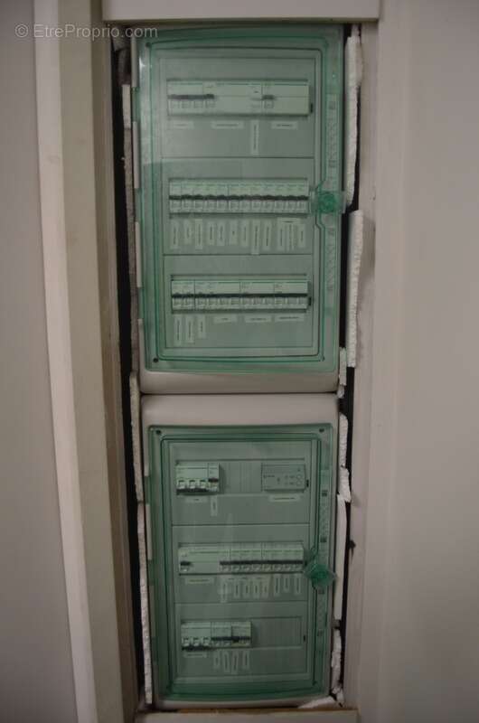 Commerce à LONS-LE-SAUNIER