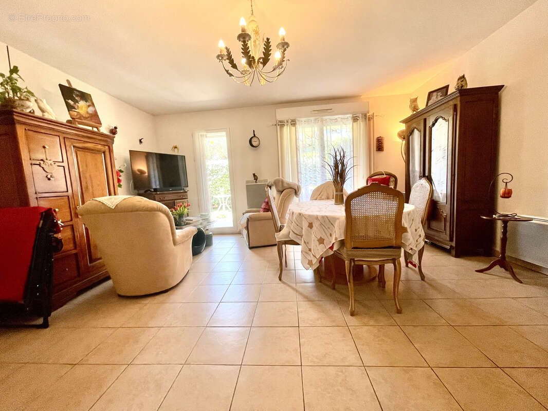 Appartement à FREJUS