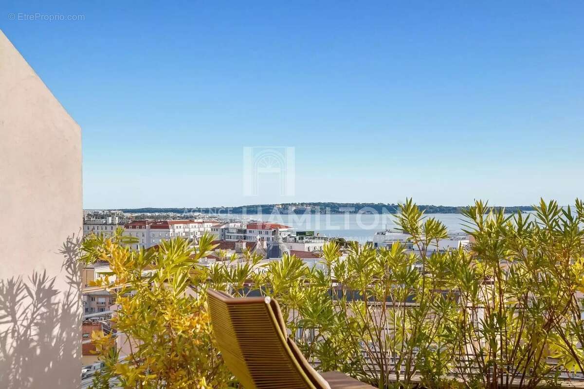 Appartement à CANNES