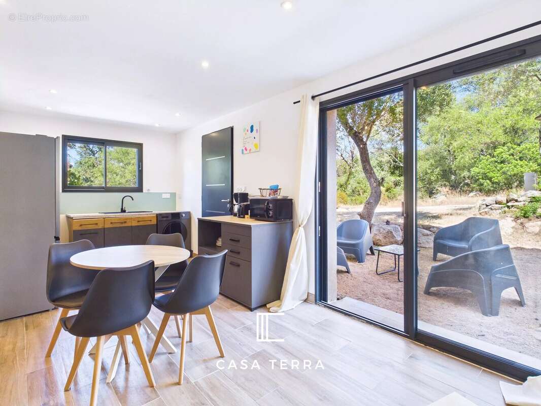 LENZA - Villa composée de 3 logements, vue collines / Pinarello - photo 22