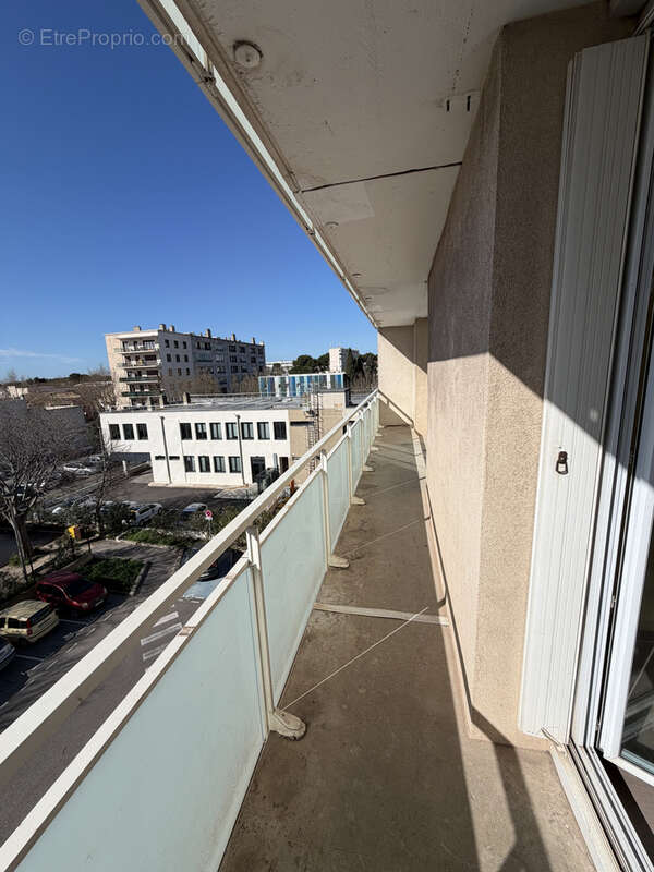 Appartement à PORT-DE-BOUC