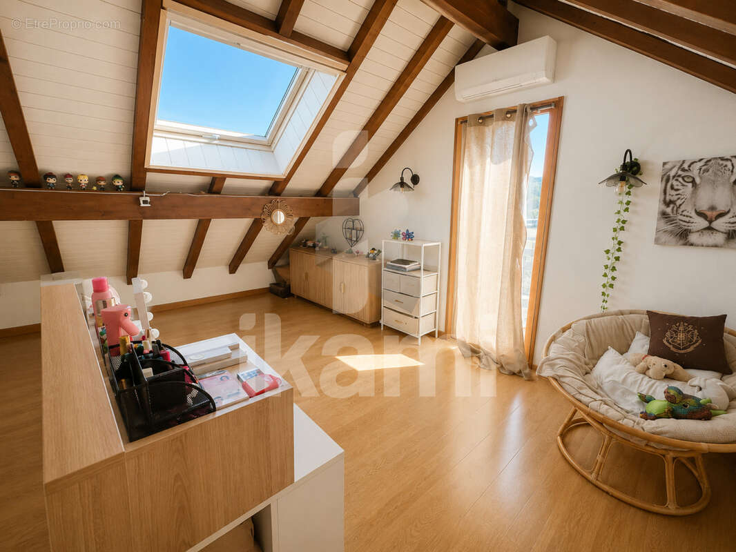 Maison à REIGNIER