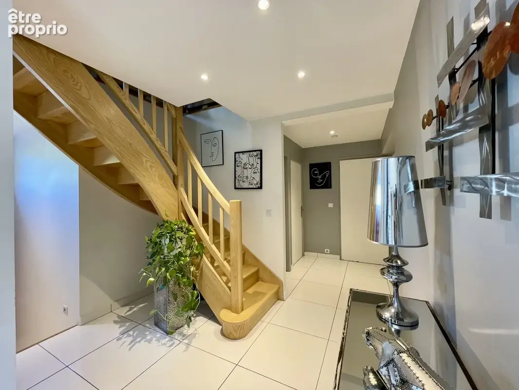Maison de plain-pied avec Piscine secteur Bissy 73000 Chambéry - photo 8