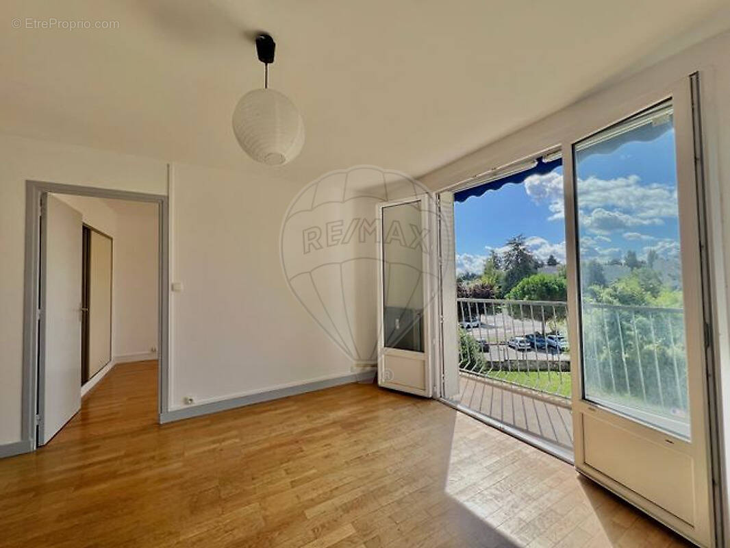 Appartement à LIMAS