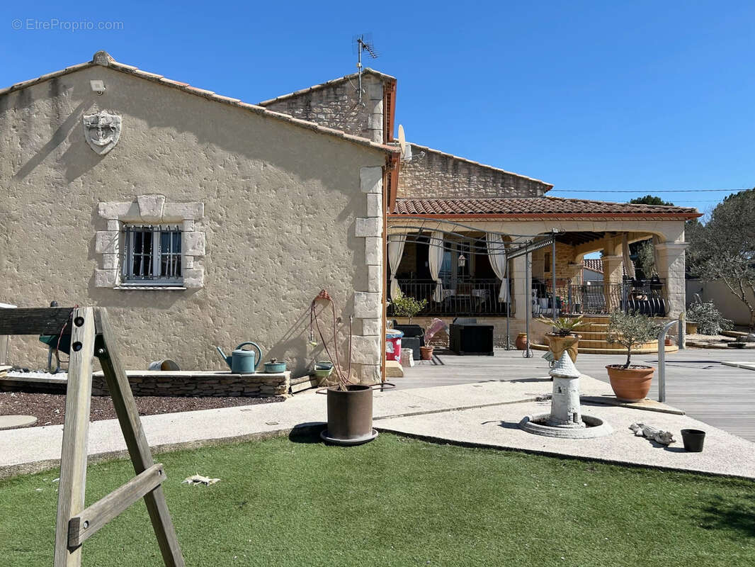 Maison à SAINT-QUENTIN-LA-POTERIE