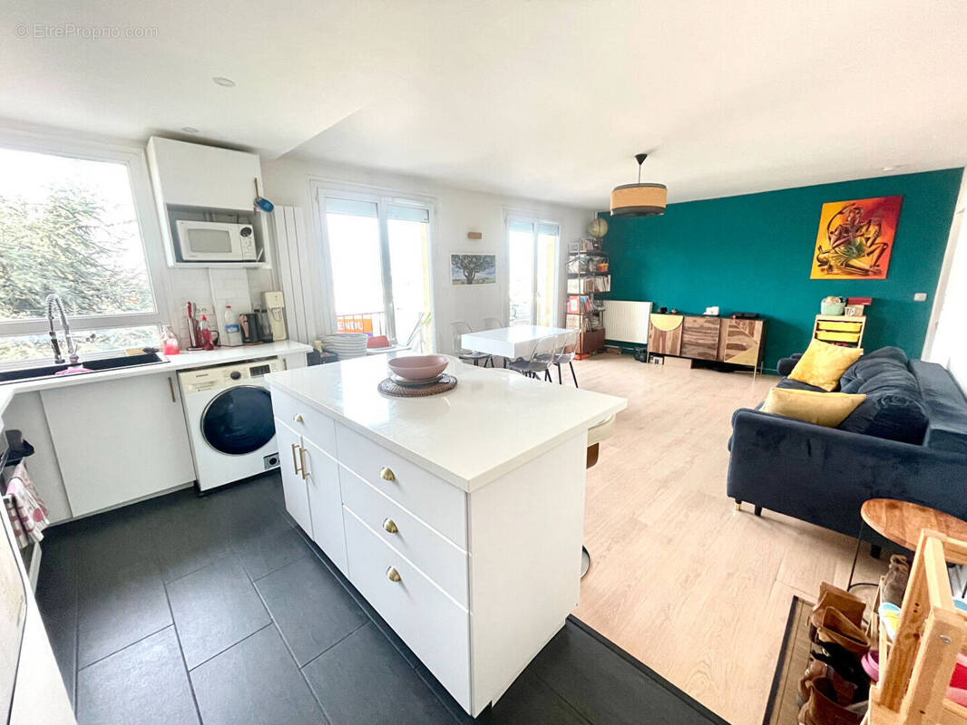 Appartement à COLOMBES