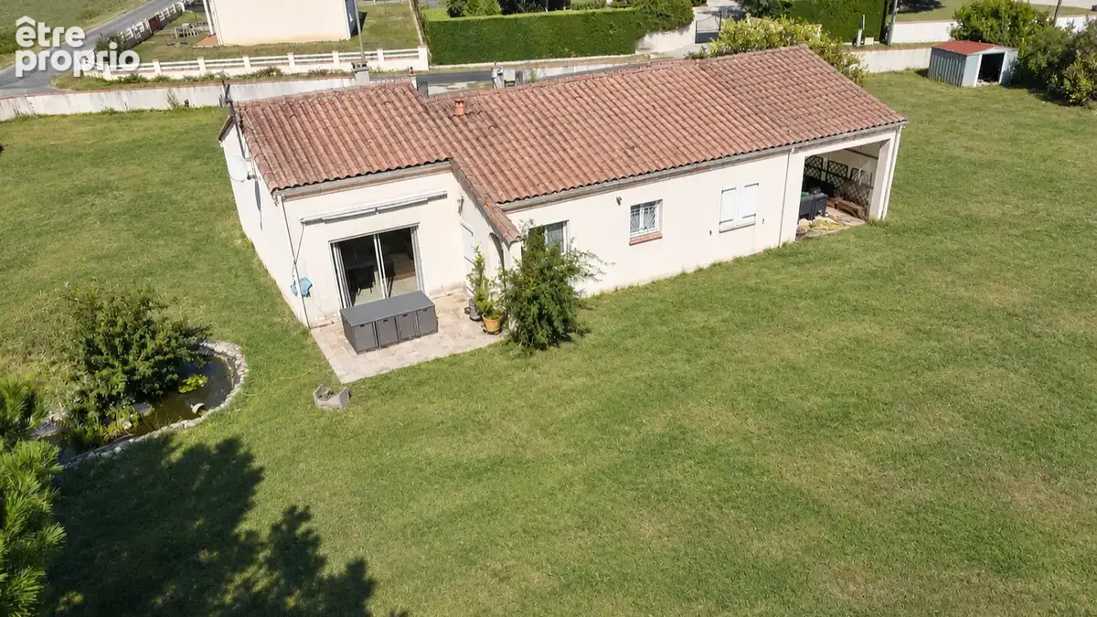 Photo Maison à Lagrave au prix de 235 000€