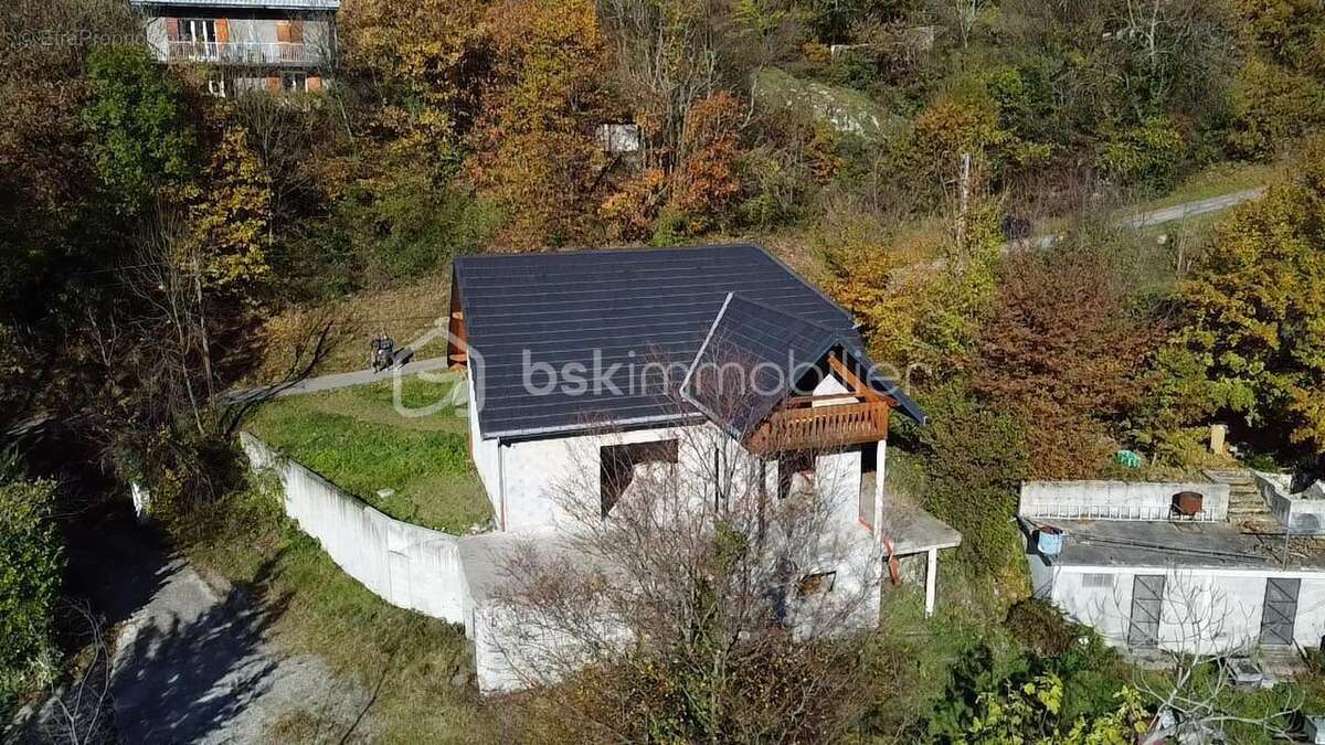 Maison à SECHILIENNE