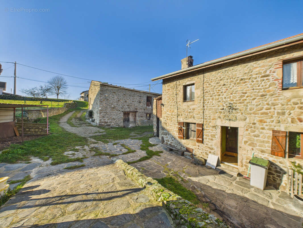 Maison à AUREC-SUR-LOIRE
