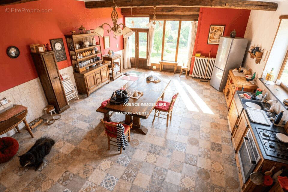 Maison à SAINTE-MAURE-DE-TOURAINE