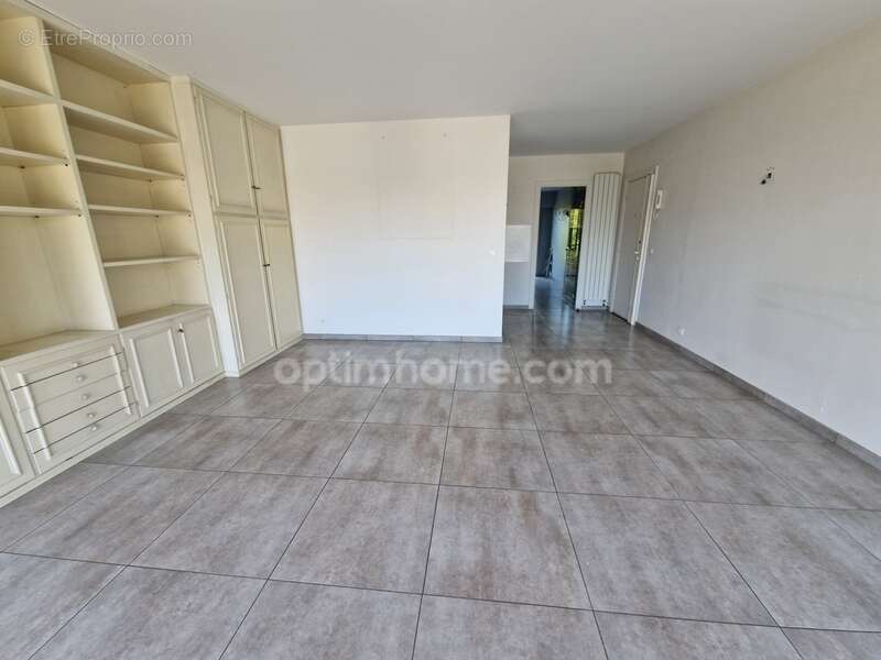Appartement 2 pièces de 57 m² traversant avec terrasses dans résidence avec piscine - photo 8