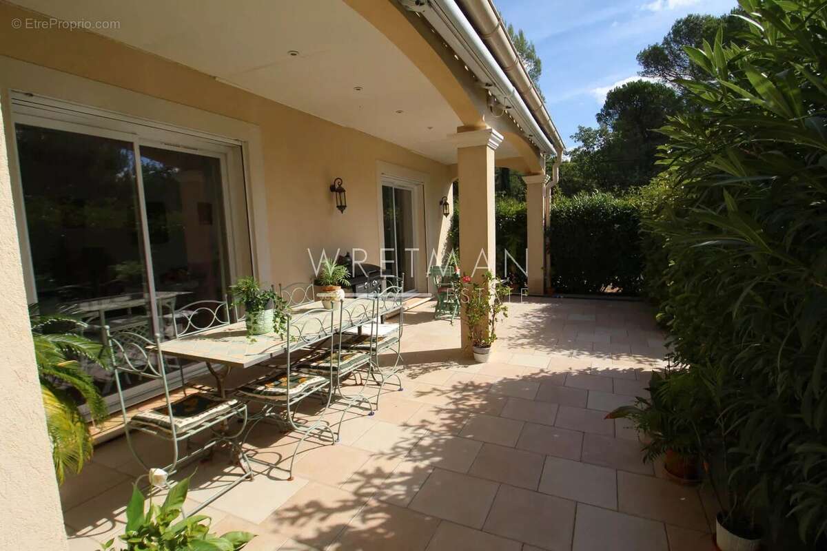 Maison à FAYENCE