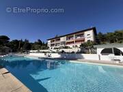 Appartement à BERRE-LES-ALPES
